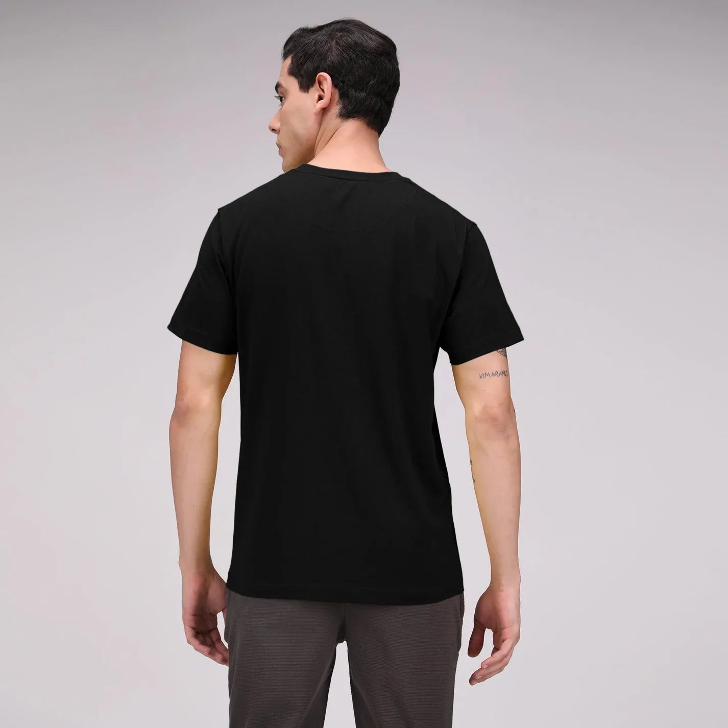 Men’s Imported Reflective Print T-Shirt (BLFG)